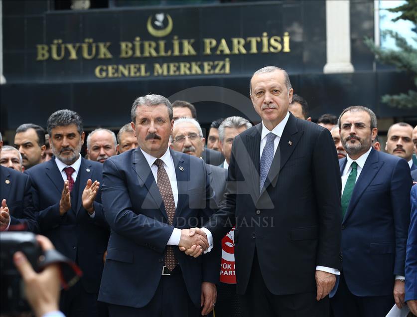 Cumhurbaşkanı Erdoğan, Büyük Birlik Partisi’ni ziyaret etti