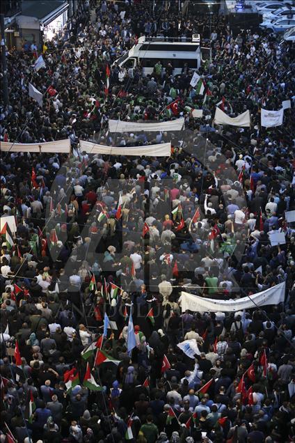 ABD'nin Tel Aviv Büyükelçiliğini Kudüs'e taşımasına tepki