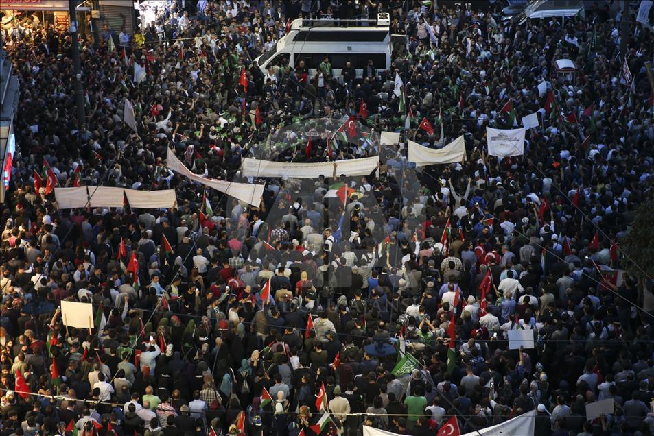 ABD'nin Tel Aviv Büyükelçiliğini Kudüs'e taşımasına tepki