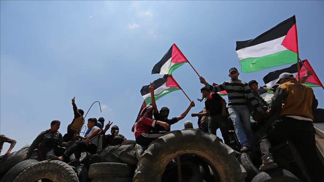 Gazze sınırındaki gösteriler devam ediyor
