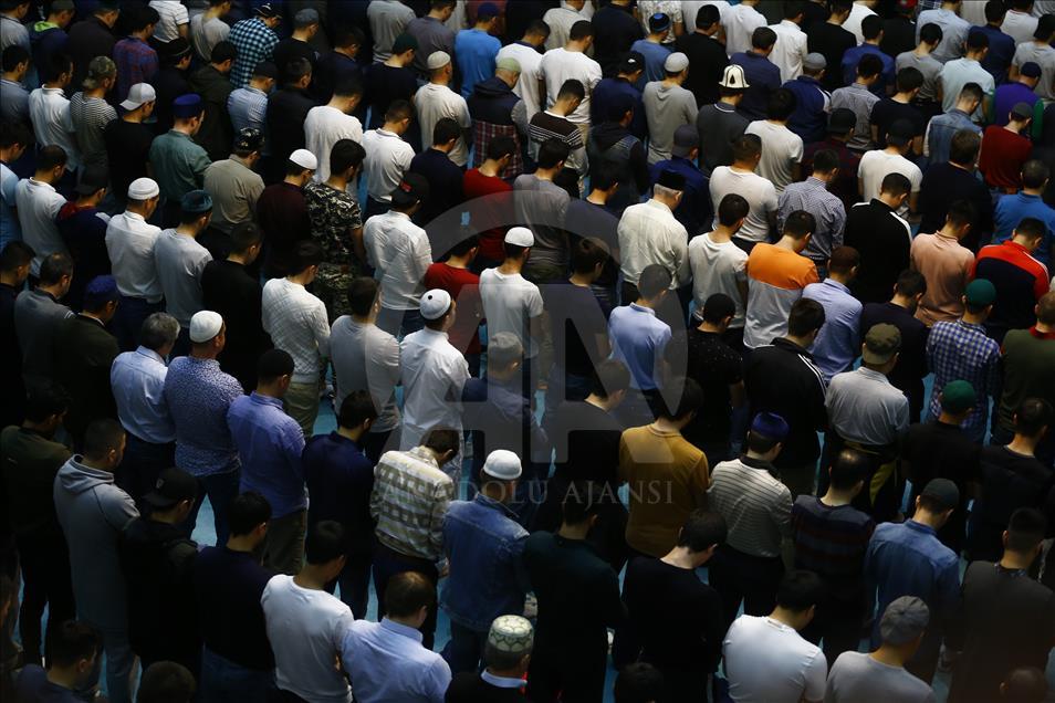 Tarawih pertama di Moskow, Rusia