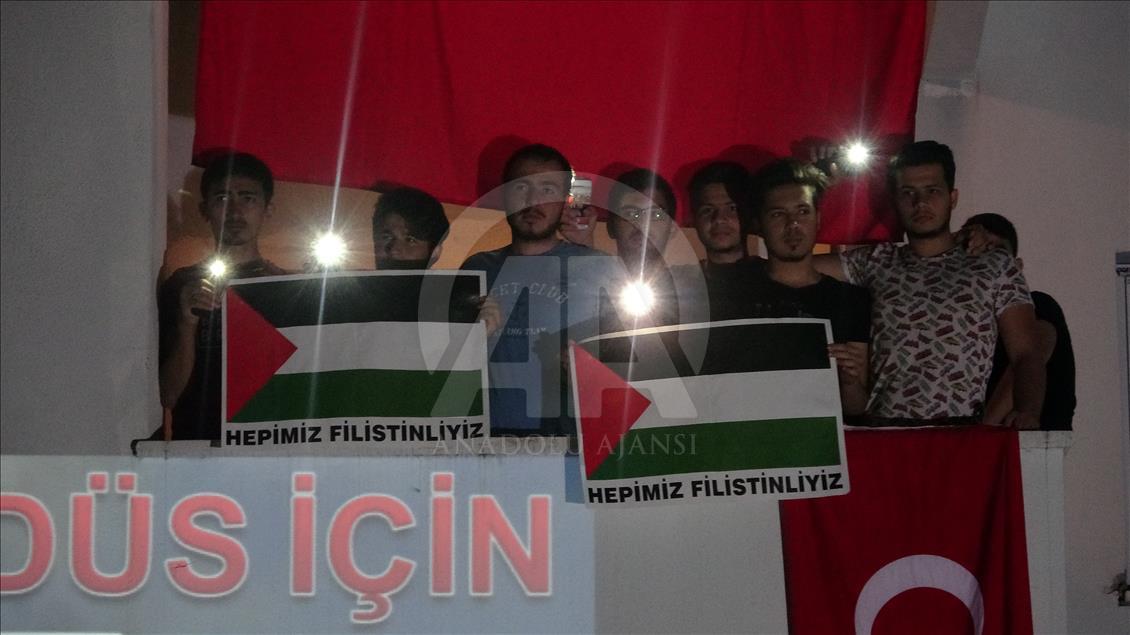 KYK yurtlarındaki öğrenciler İsrail'i protesto etti