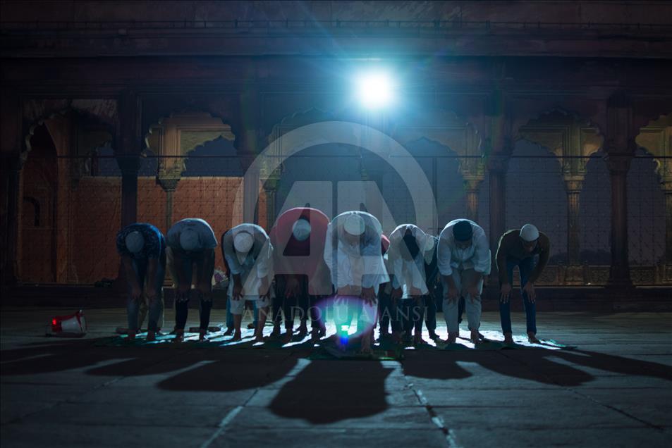 Salat Tarawih pertama, di India