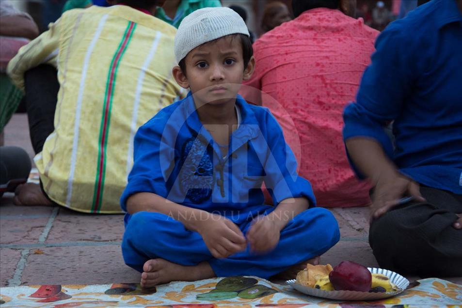 Así se vivió el primer día del Ramadán en la India
