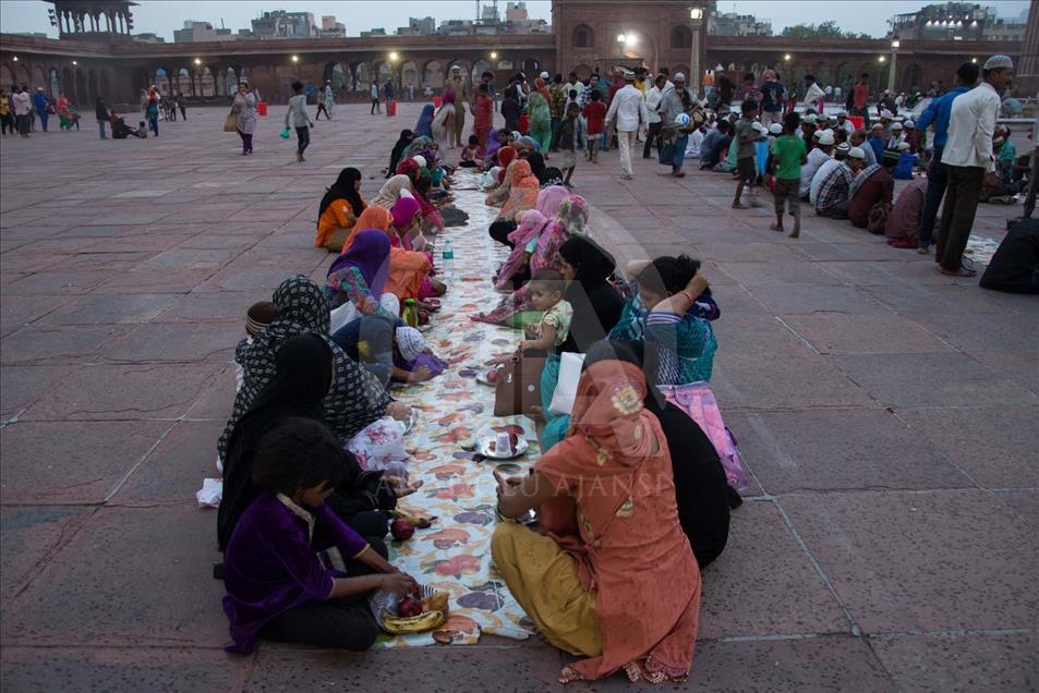 Así se vivió el primer día del Ramadán en la India