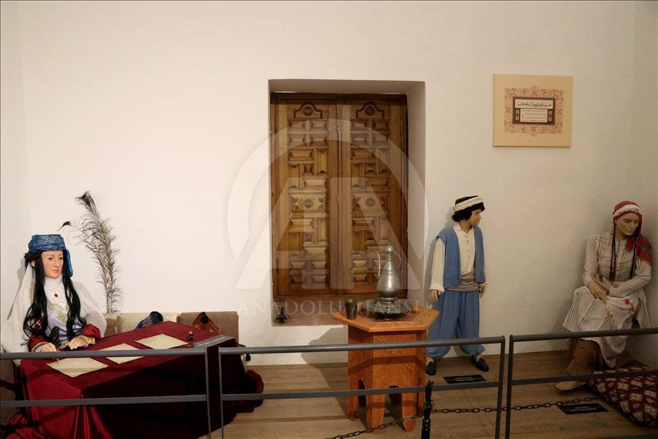 Osmanlı'da şifa yöntemlerini merak eden bu müzeye geliyor
