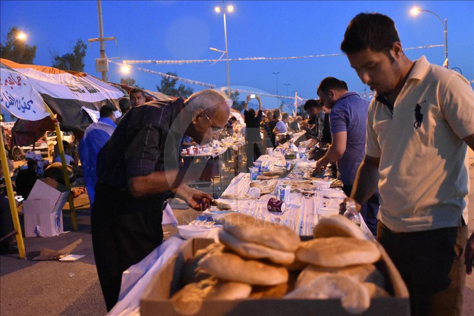 Suasana berbuka puasa di berbagai negara