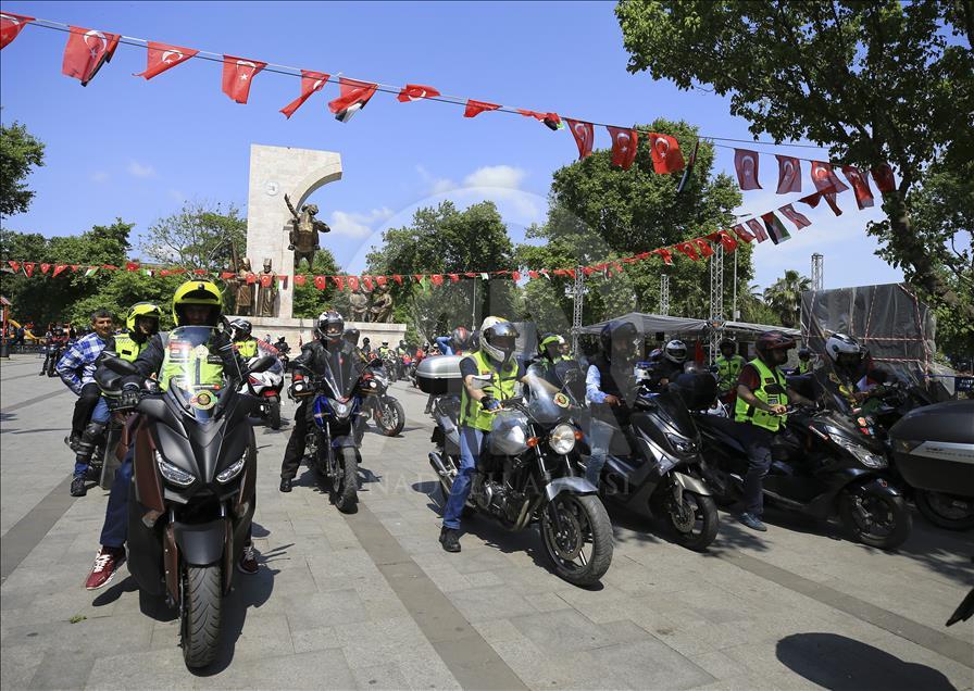İstanbul'da motorcular İsrail'i protesto etti 