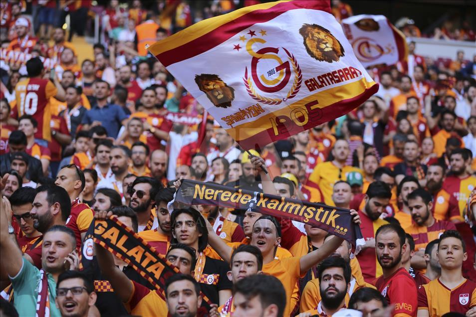​Galatasaray’da şampiyonluk kutlanıyor