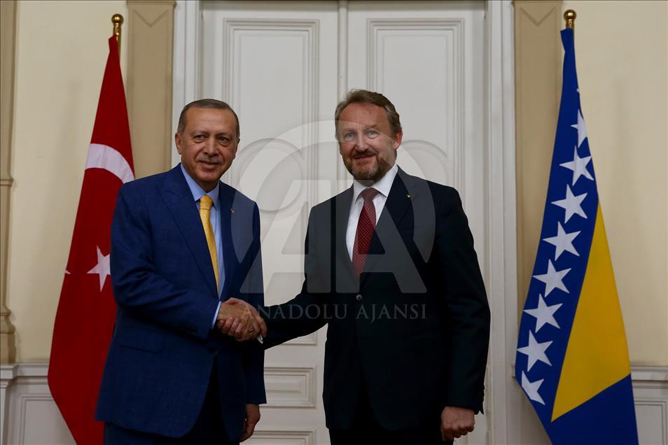 دیدار اردوغان و عزت‌بگوویچ در بوسنی و هرزگوین