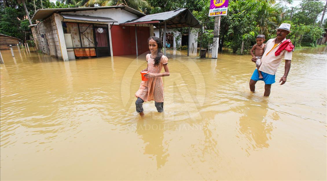 Sri Lanka'da şiddetli yağışlar can aldı