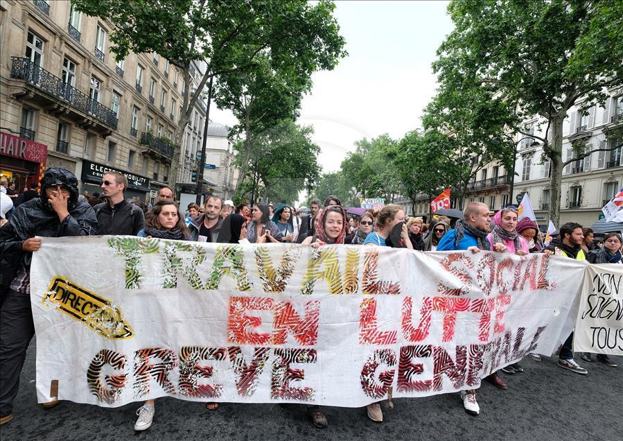 Французы протестуют против политики Макрона 