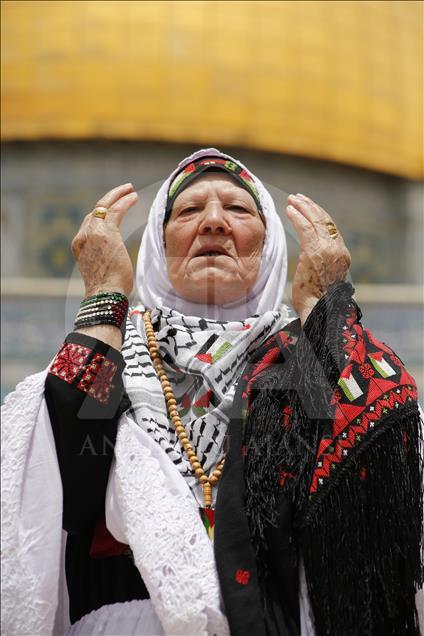 Afër 200 mijë palestinezë falin xhumanë në Al-Aksa

