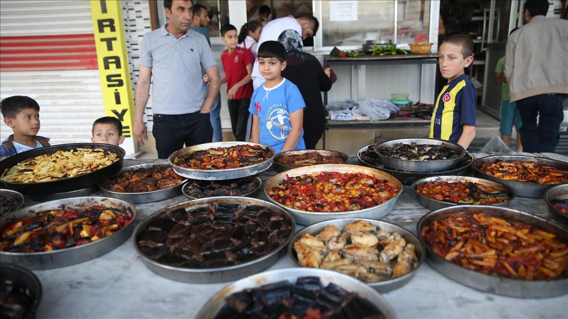 Şanlıurfa'da iftar yemekleri fırıncılara emanet