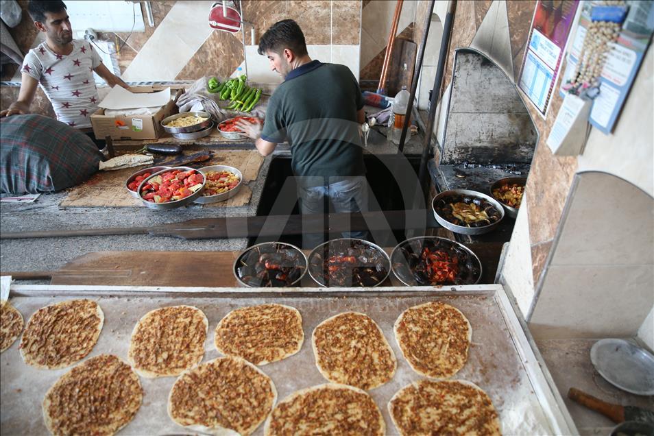 Şanlıurfa'da iftar yemekleri fırıncılara emanet
