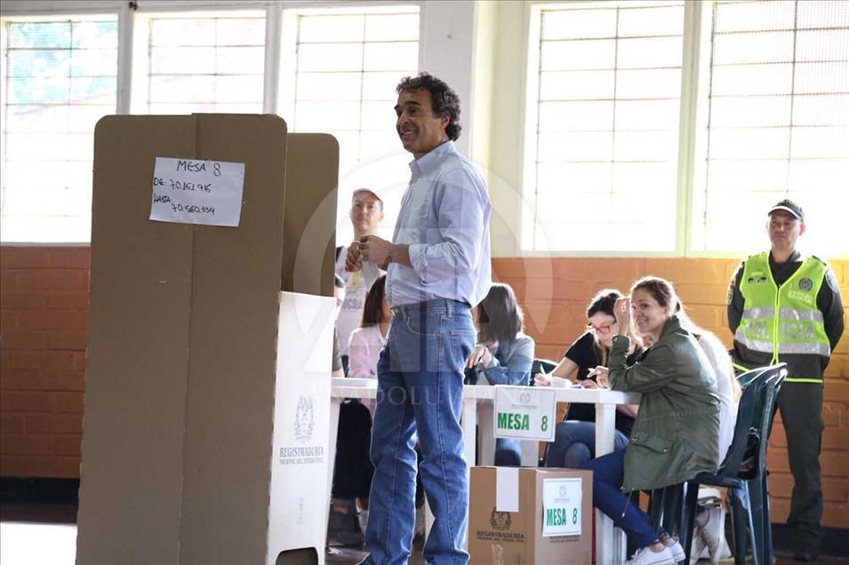 Así votaron los candidatos a la presidencia de Colombia