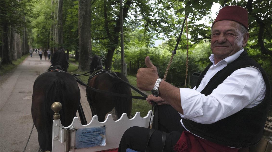 Saraybosnalı ailenin bir asırlık fayton geleneği