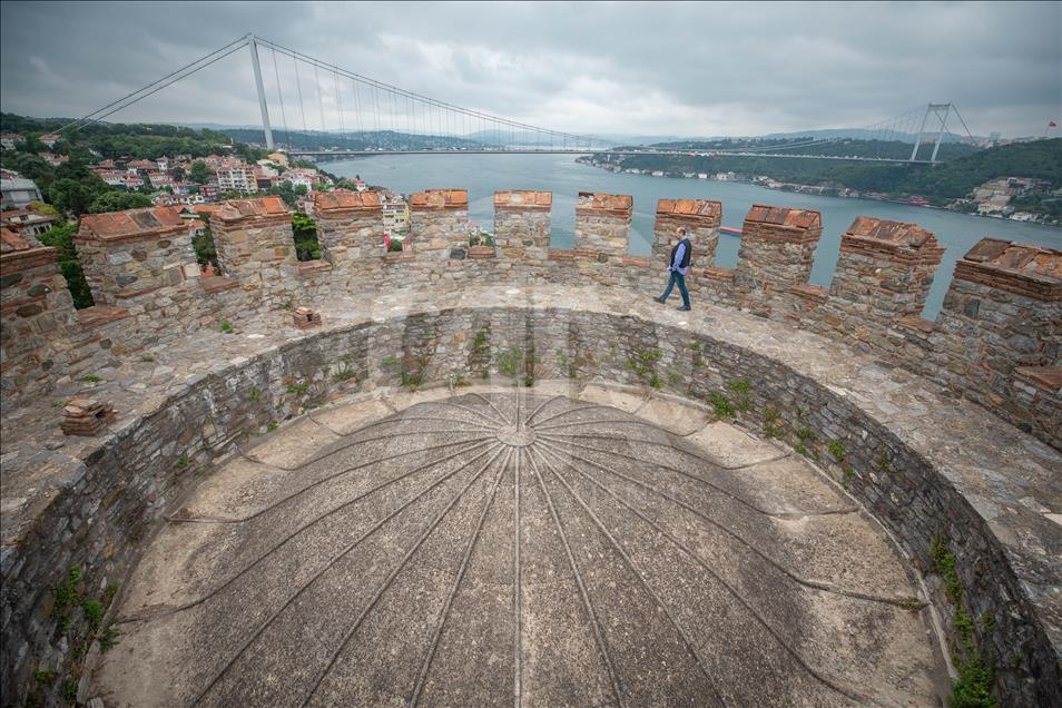 Fatih'in divanhanesi akustiğiyle şaşırtıyor