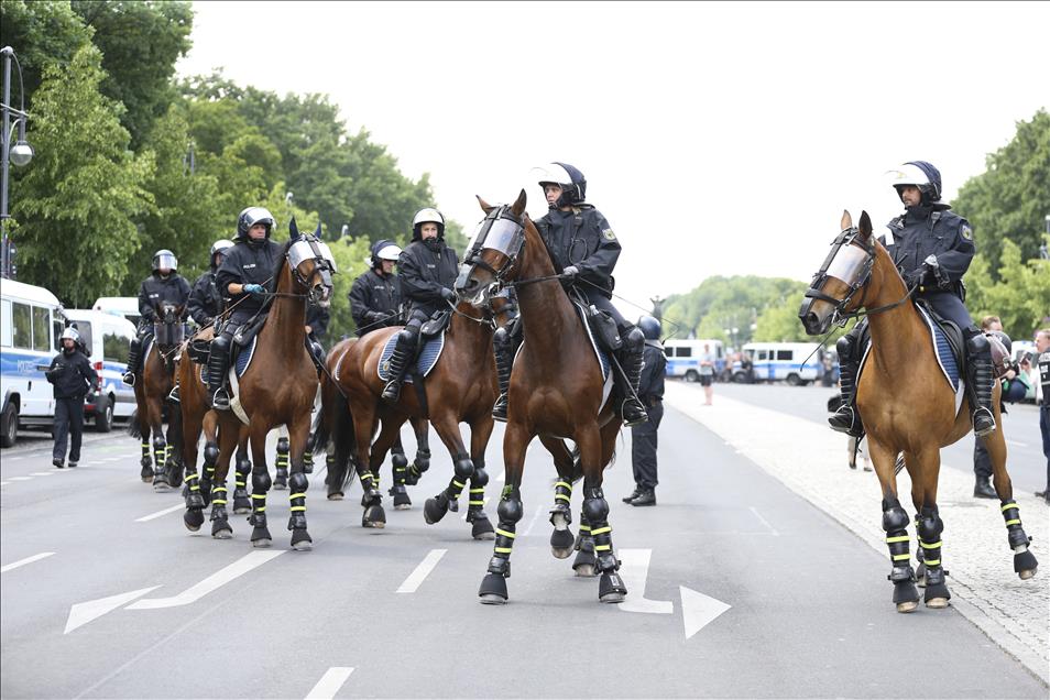 Pawai Anti imigran dan Anti-Islam, di Berlin