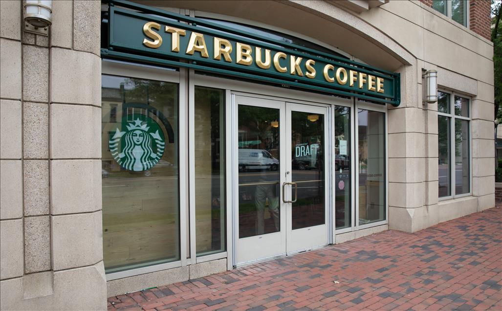 Starbucks to close over 8000 stores for Bias Training