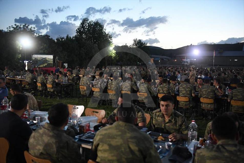 Genelkurmay Başkanı Orgeneral Hulusi Akar, Hakkari'de