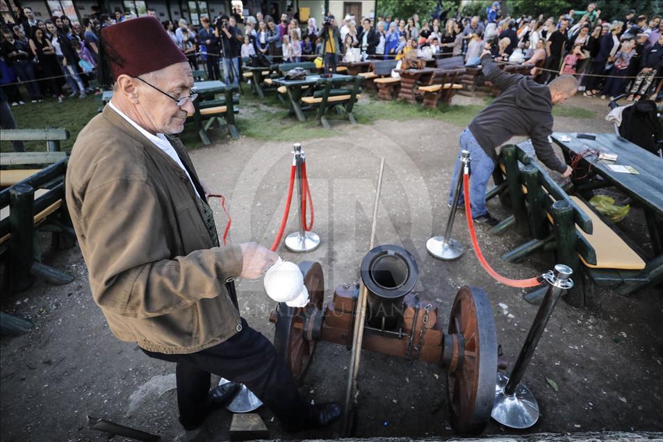 Saraybosna'nın ramazan topçusu "eski ramazanları" yeniden yaşatıyor