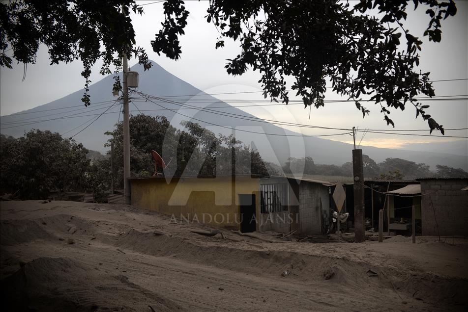 La erupción de Volcán de fuego en Guatemala