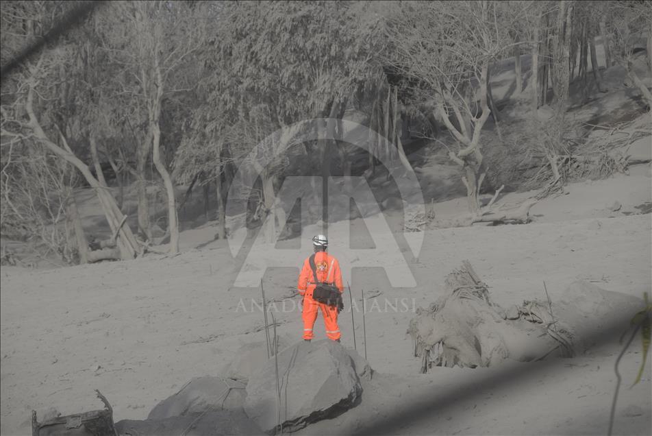 Fuego Yanardağı'ndaki patlamalar