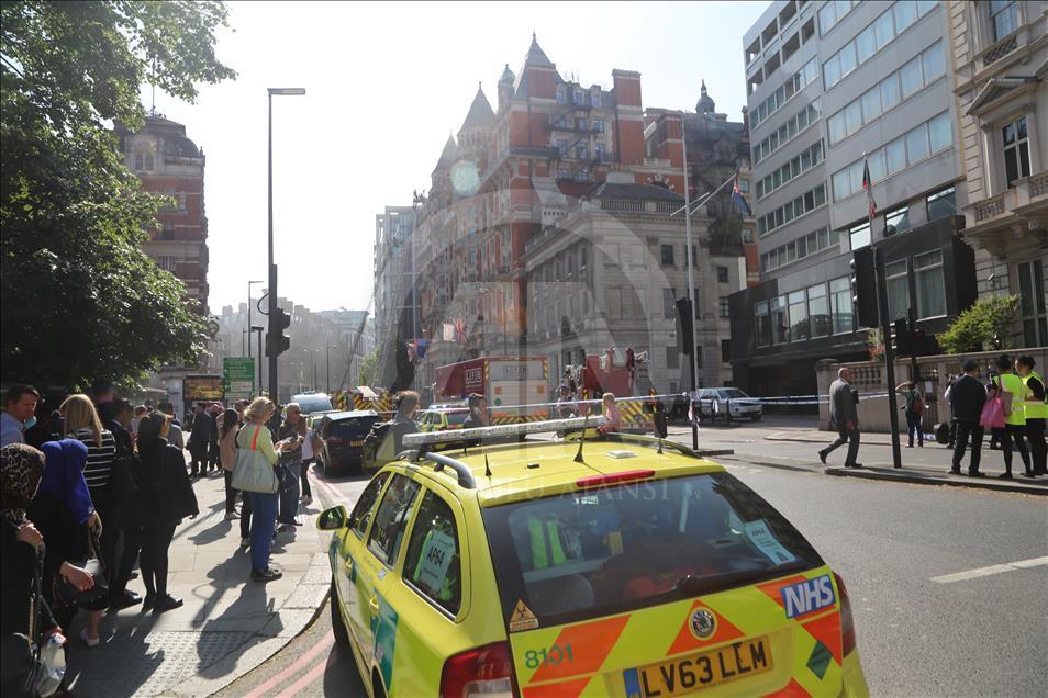 Londra’da otel yangını