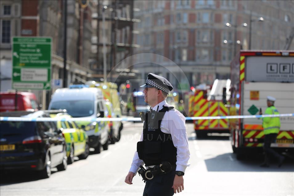 Londra’da otel yangını