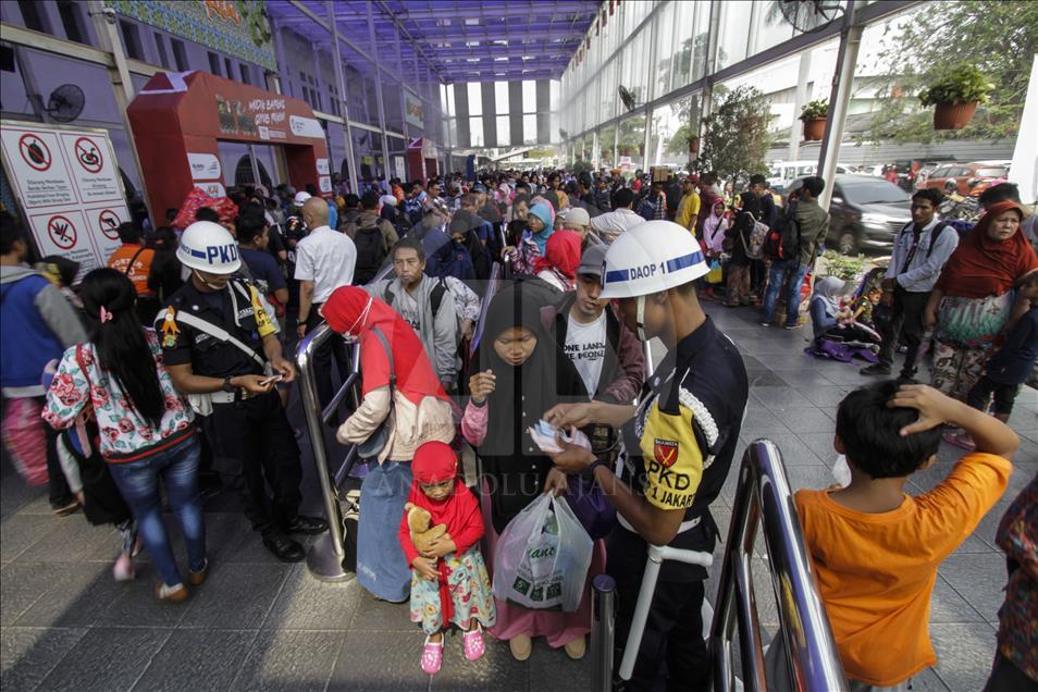 Mudik tradisi masyarakat Indonesia jelang hari raya Idul Fitri