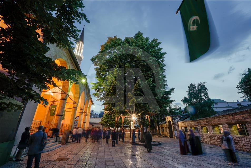 جامع "الغازي خسرو بك" إرث الدولة العثمانية الحي في سراييفو 