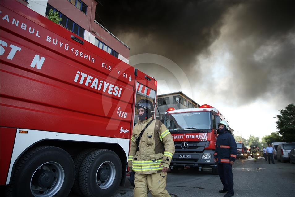 İstanbul'da fabrika yangını