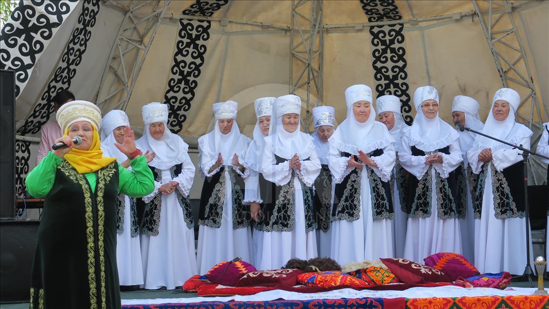 «Шанырак ажелер» на страже музыкальных традиций казахов