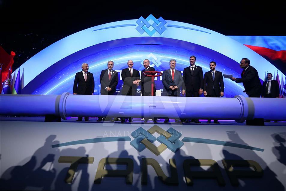 Ceremonia de inauguración del gasoducto Trans-Anatolia de gas natural en Eskisehir, Turquía