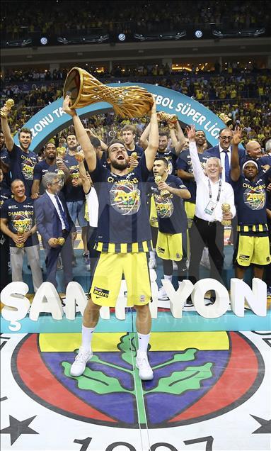 Fenerbahçe Doğuş şampiyon
