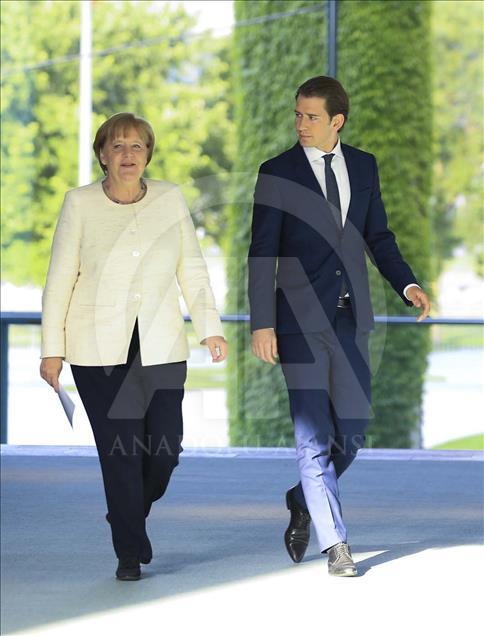 Angela Merkel y Sebastian Kurz se reúnen en Berlín