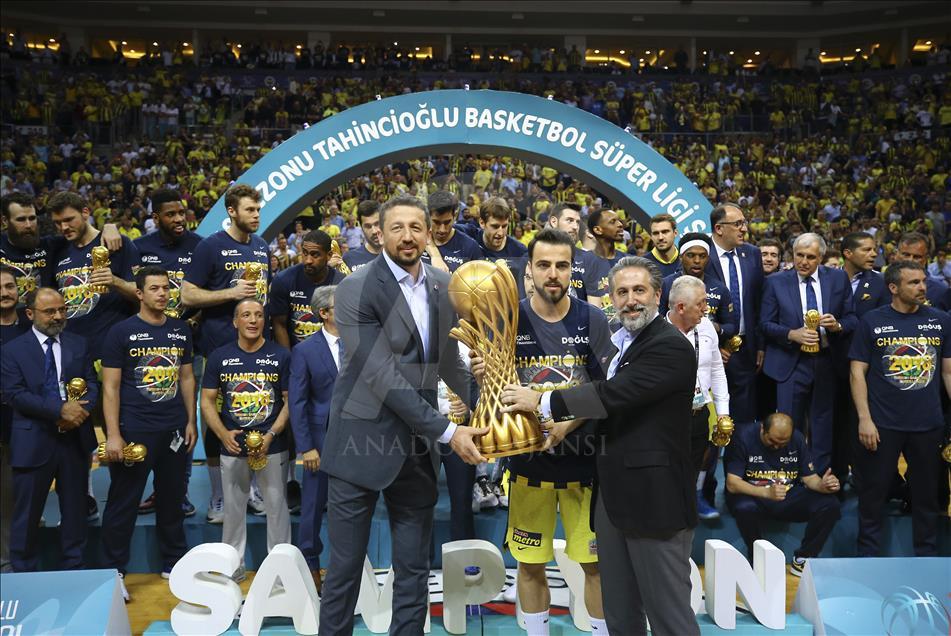 Fenerbahçe Doğuş şampiyon