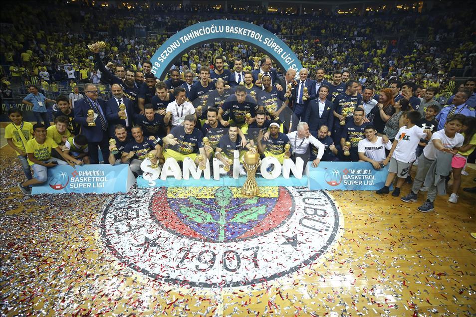 Fenerbahçe Doğuş şampiyon
