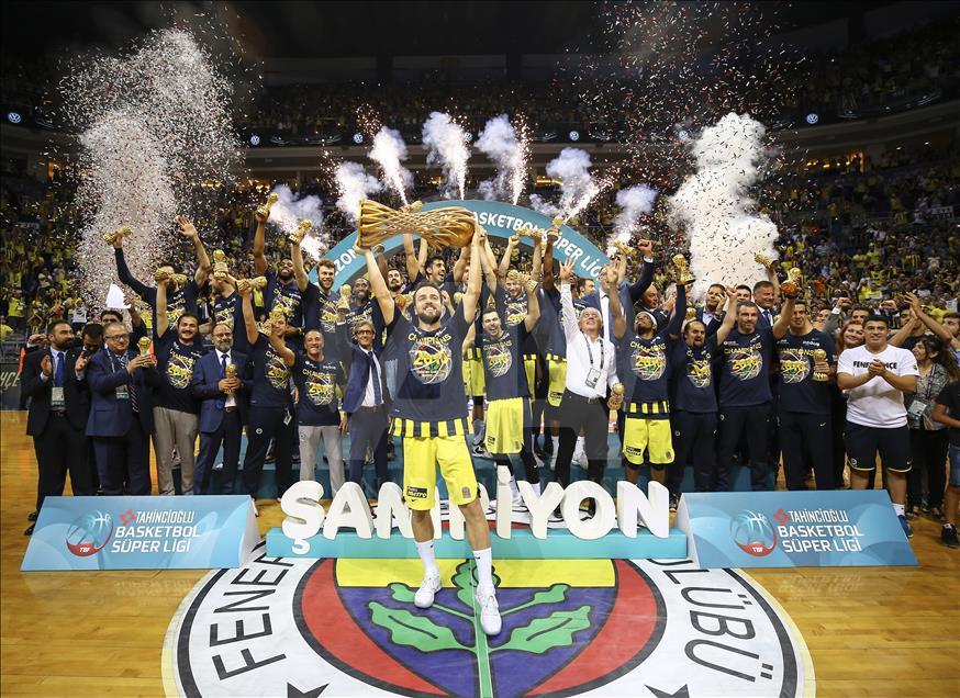 Fenerbahçe Doğuş şampiyon