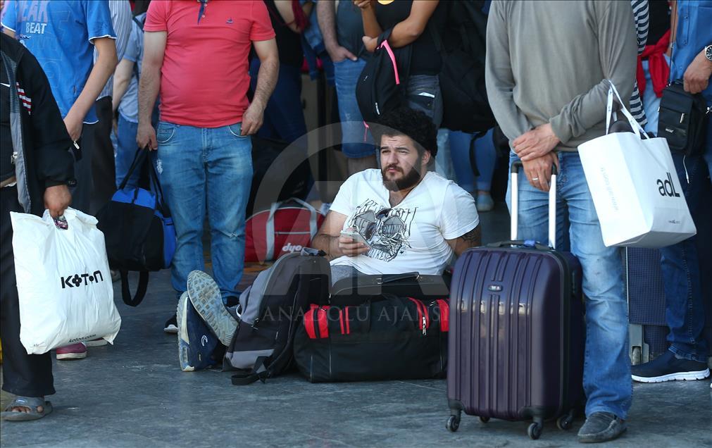 Bayram arefesinde AŞTİ'de uzun kuyruklar oluştu