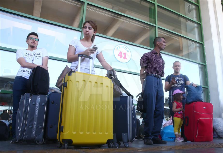 Bayram arefesinde AŞTİ'de uzun kuyruklar oluştu
