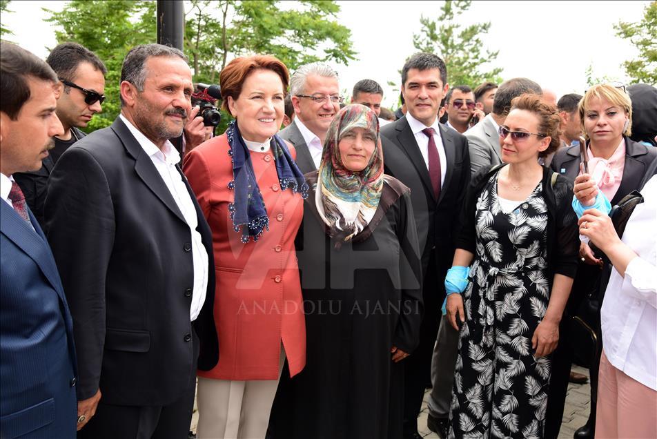 Meral Akşener Bitlis'teki seçim çalışmalarına katıldı