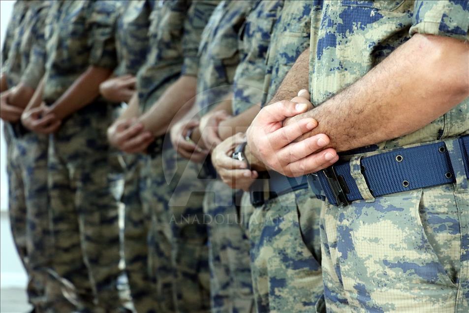 Afrin sınırındaki Mehmetçik'in bayram sevinci
