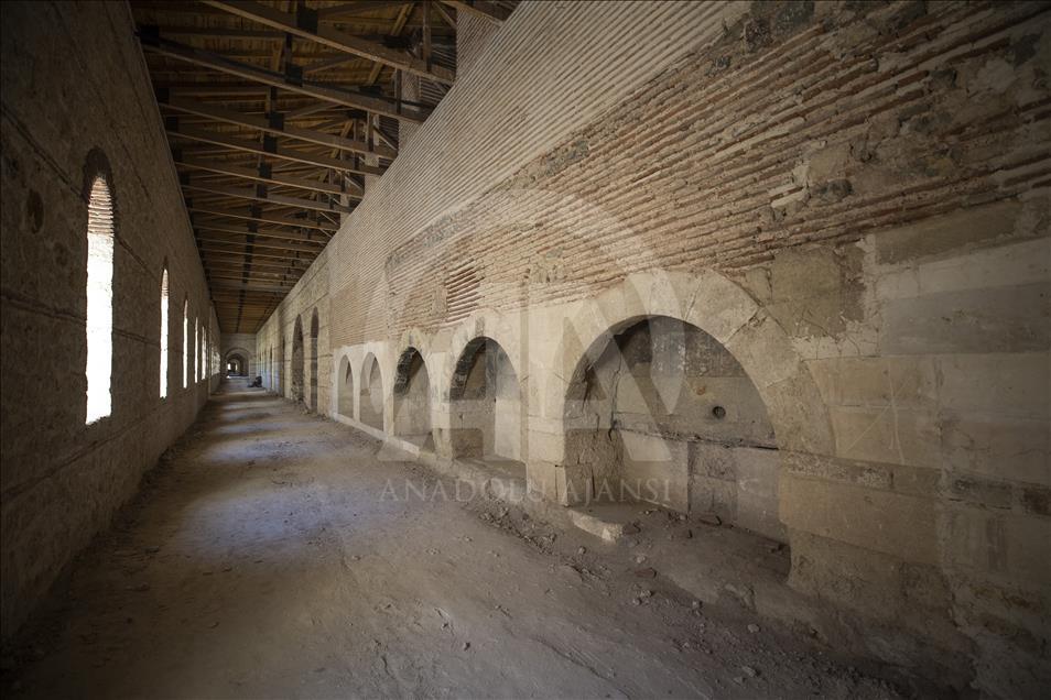 "Rami Kışlası kitap ve kütüphane vadisi olacak"