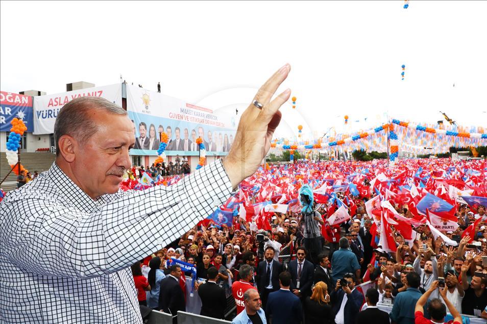 Cumhurbaşkanı ve AK Parti Genel Başkanı Erdoğan Antalya'da
