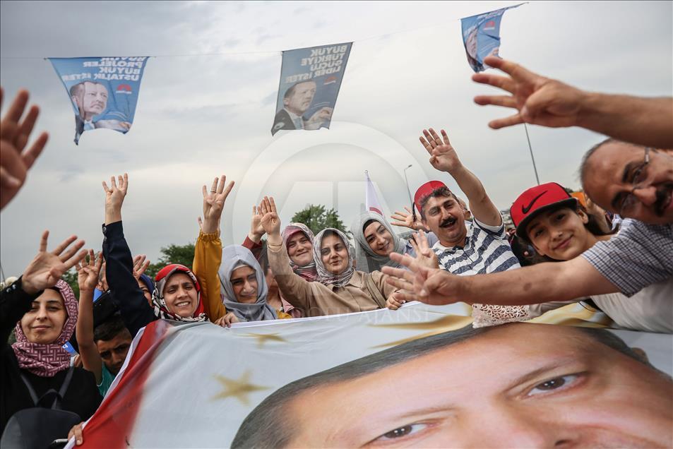 AK Party mega rally begins in Istanbul