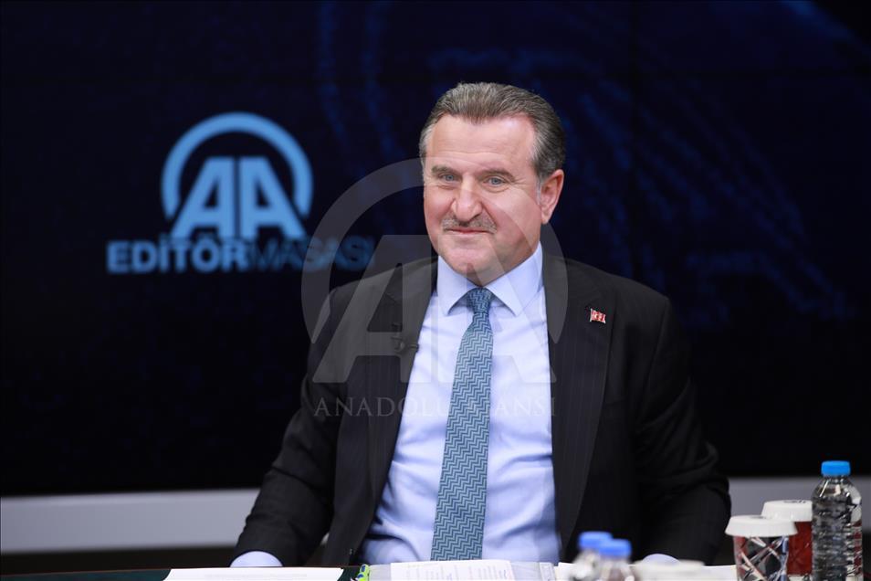 Gençlik ve Spor Bakanı Osman Aşkın Bak, AA Editör Masası’nda