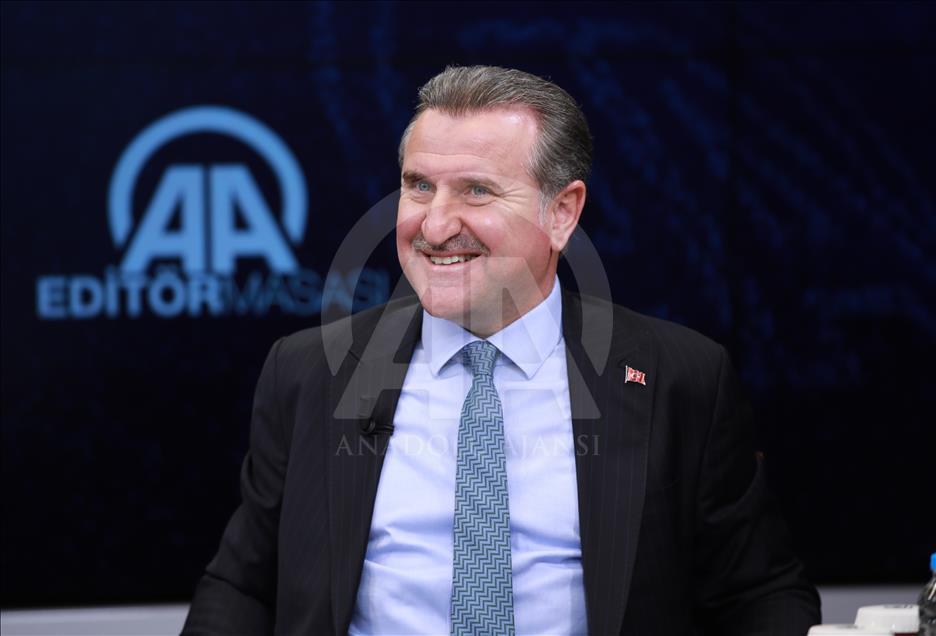 Gençlik ve Spor Bakanı Osman Aşkın Bak, AA Editör Masası’nda
