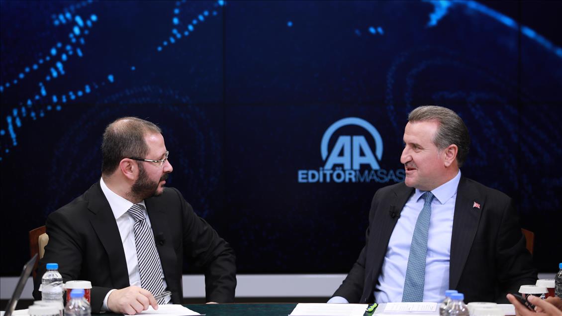 Gençlik ve Spor Bakanı Osman Aşkın Bak, AA Editör Masası’nda